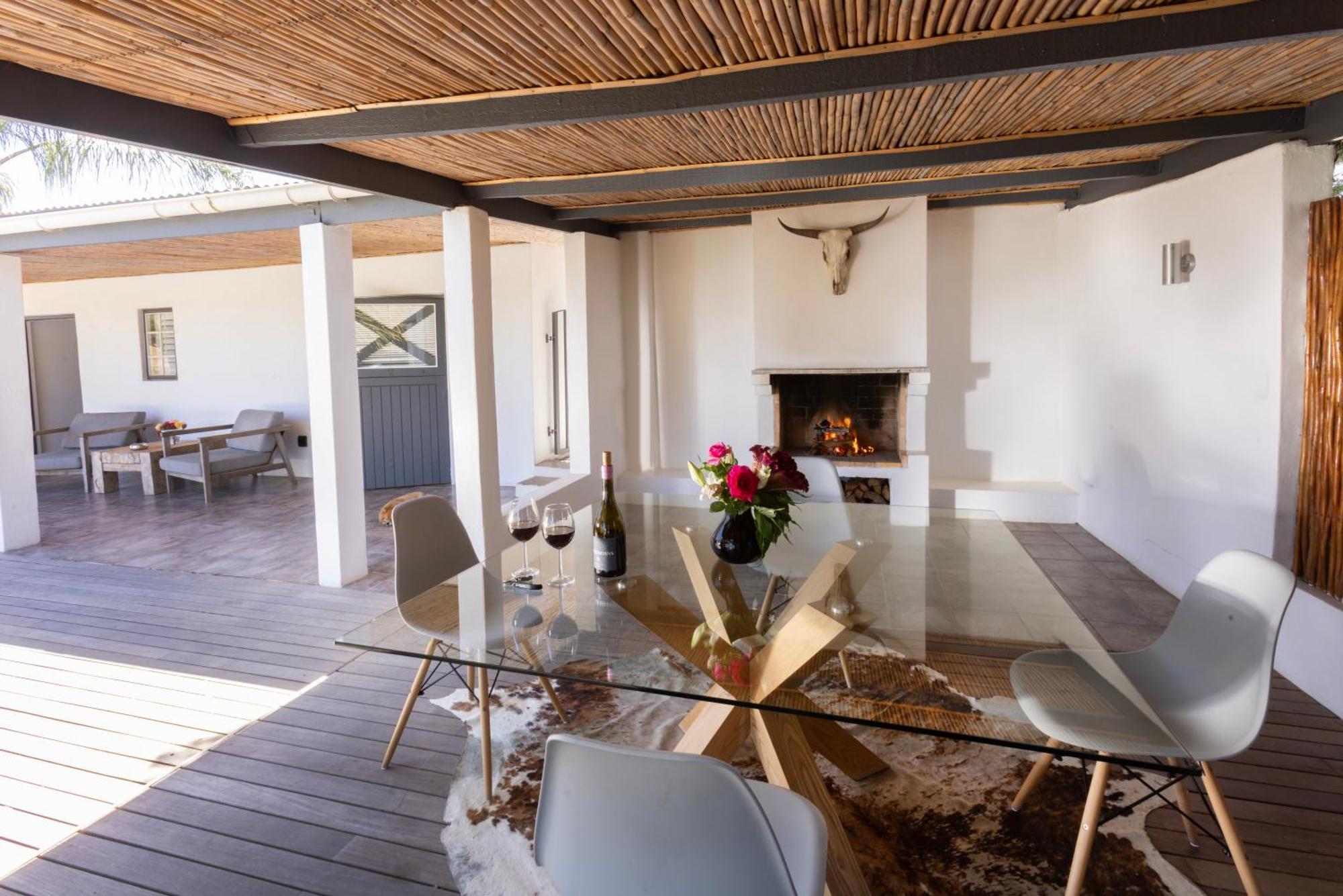 Tempel Wines Hotel Paarl Exterior photo